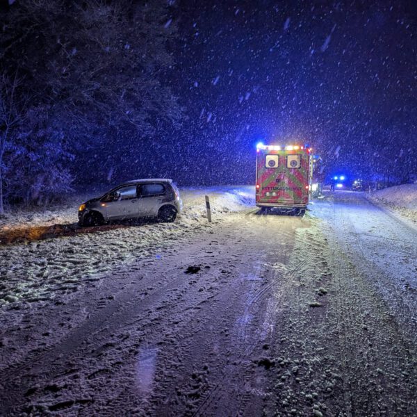 THL 3: Verkehrsunfall – Person eingeklemmt